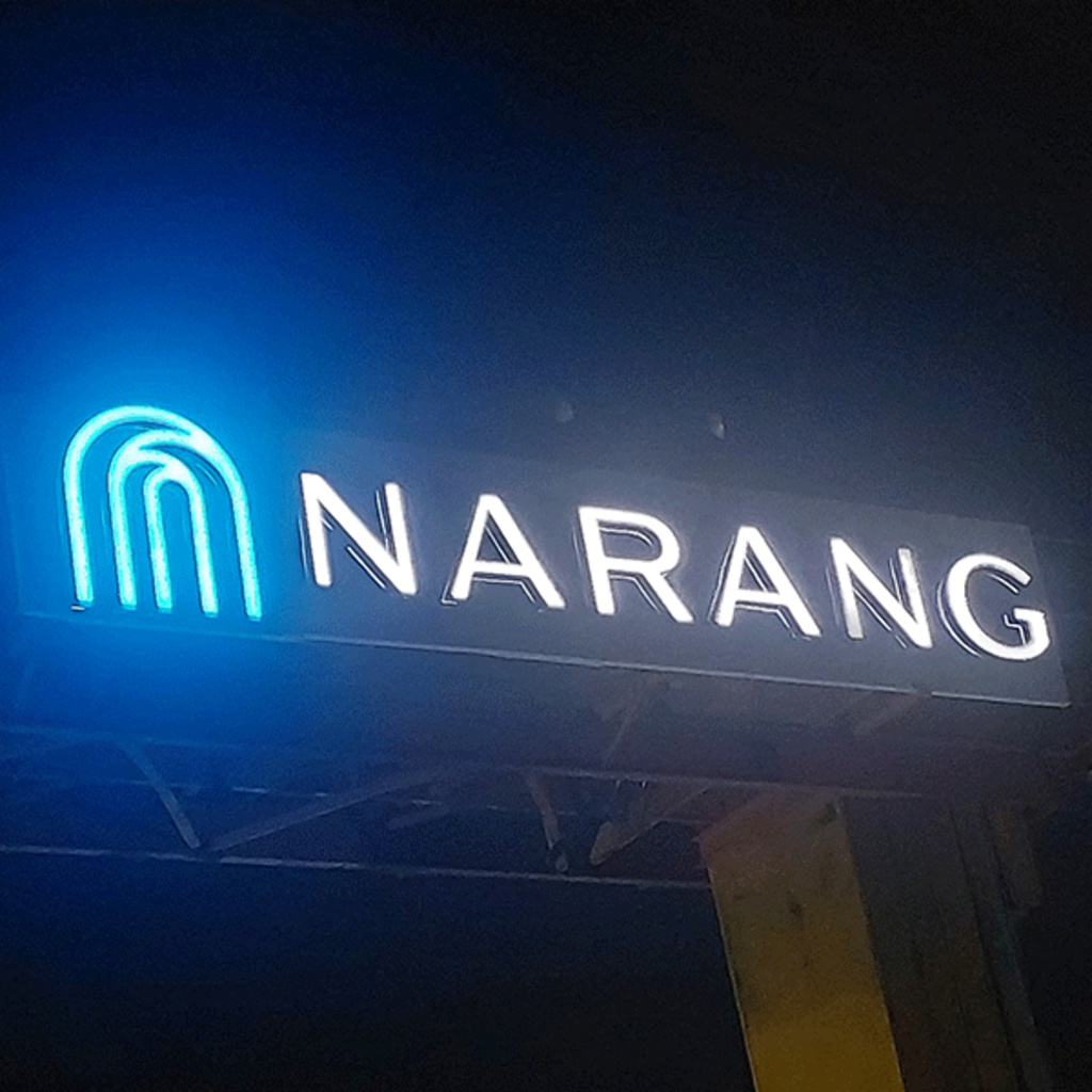 Building Rooftop Signage